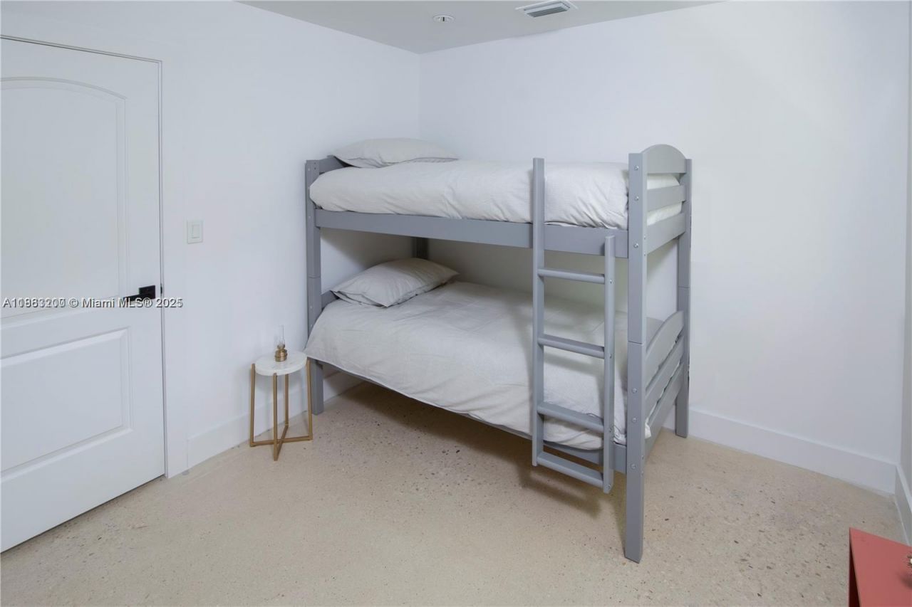 77 NE 43rd St, Unit 77, Miami, FL 33137 Photo