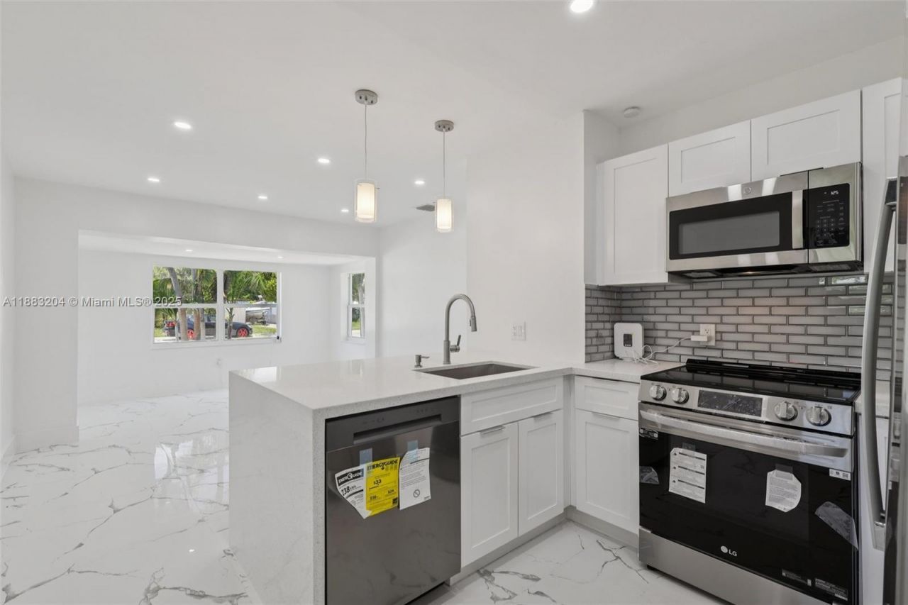 232 SW 22nd St, Fort Lauderdale, FL 33315 Photo