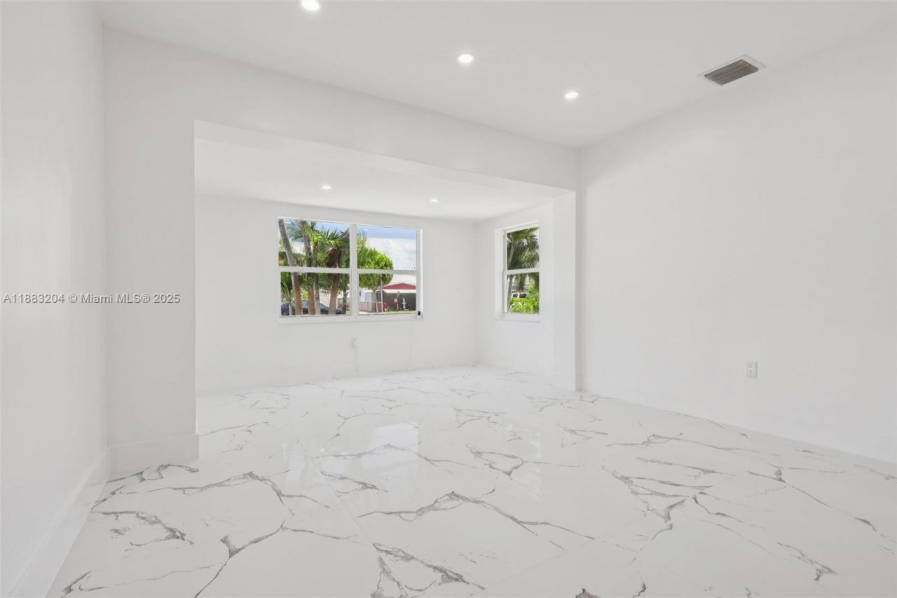 232 SW 22nd St, Fort Lauderdale, FL 33315 Photo