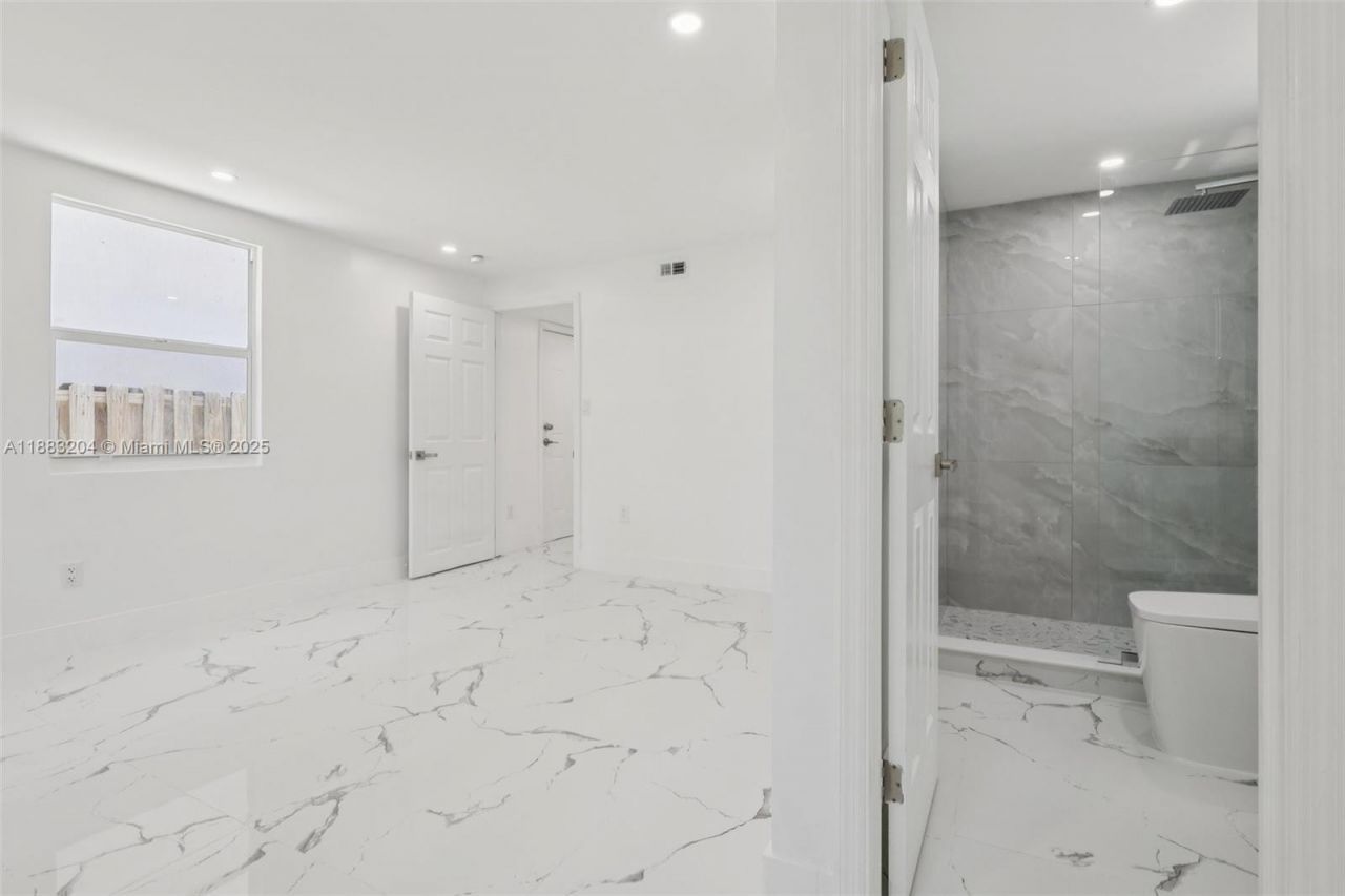 232 SW 22nd St, Fort Lauderdale, FL 33315 Photo