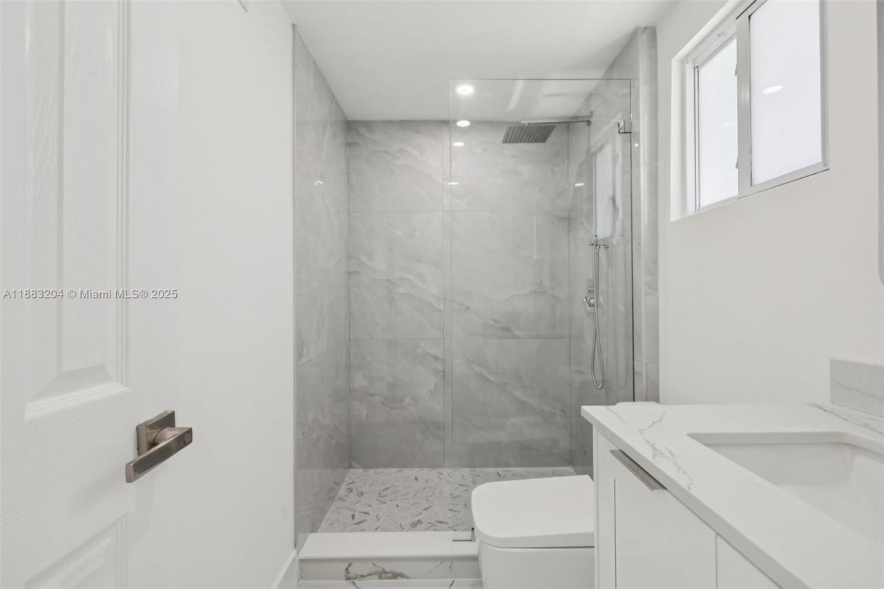 232 SW 22nd St, Fort Lauderdale, FL 33315 Photo