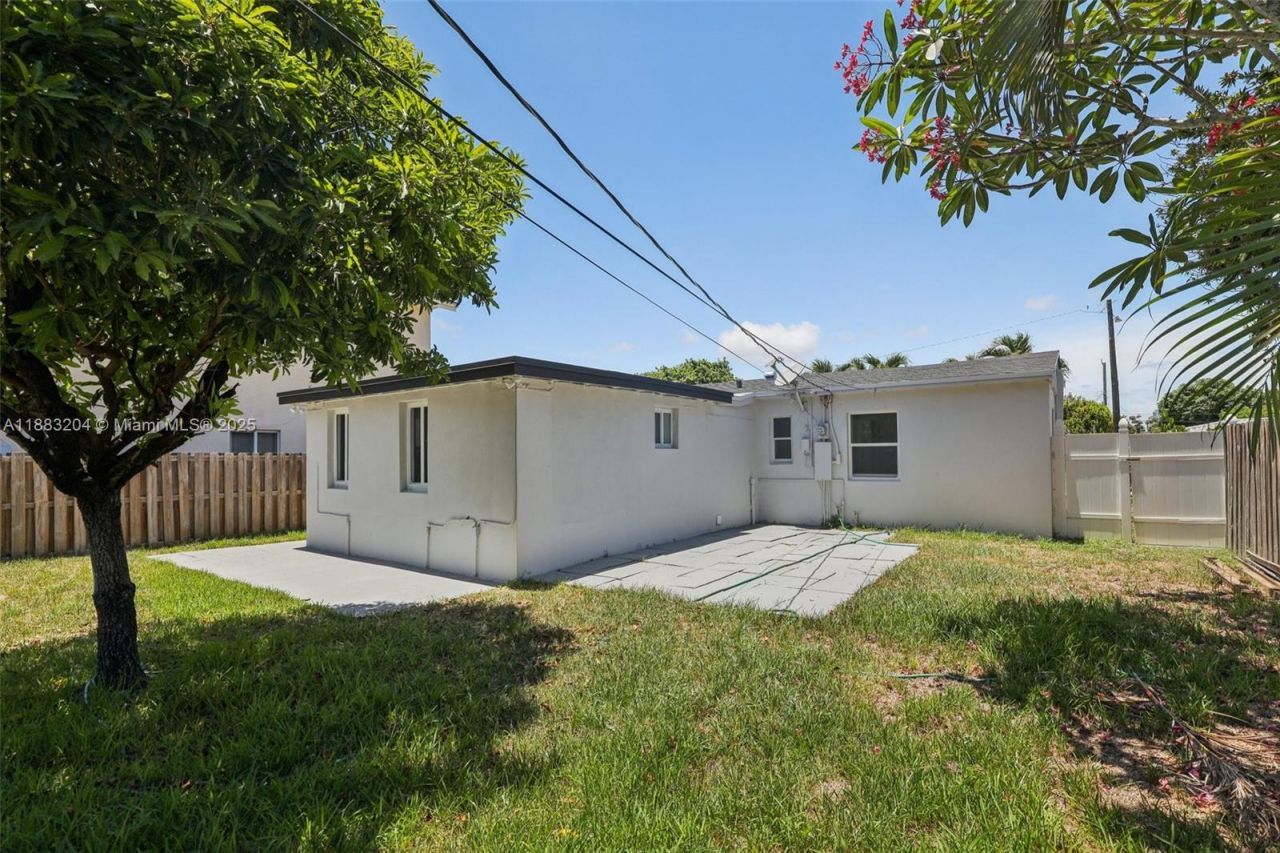 232 SW 22nd St, Fort Lauderdale, FL 33315 Photo