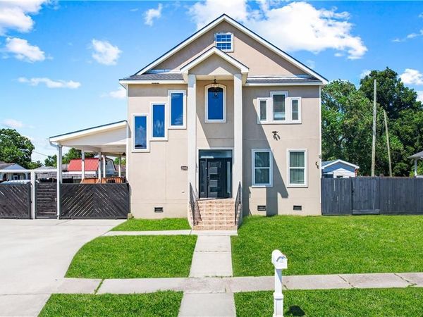 500 ROWLEY Boulevard, Arabi, LA 70032