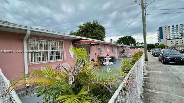 1801 NW 5th St, Miami, FL 33125 Photo