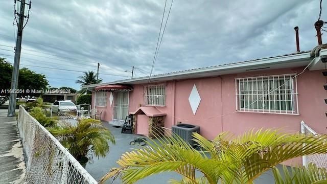 1801 NW 5th St, Miami, FL 33125 Photo