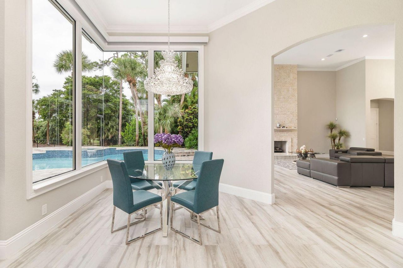 1543 Breakers West Boulevard, West Palm Beach, FL 33411 Photo