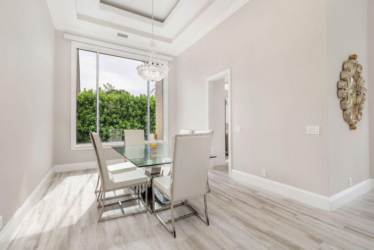 1543 Breakers West Boulevard, West Palm Beach, FL 33411 Photo