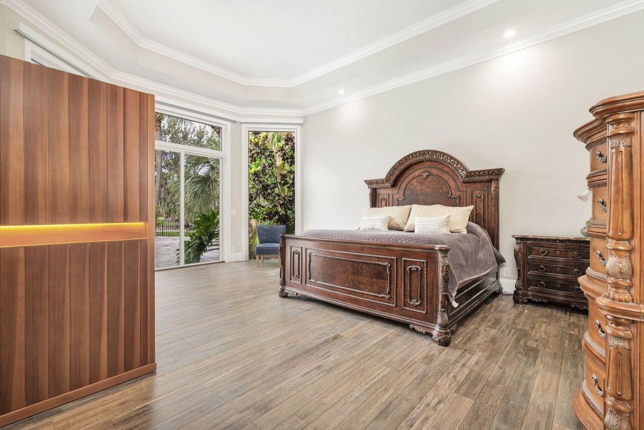 1543 Breakers West Boulevard, West Palm Beach, FL 33411 Photo