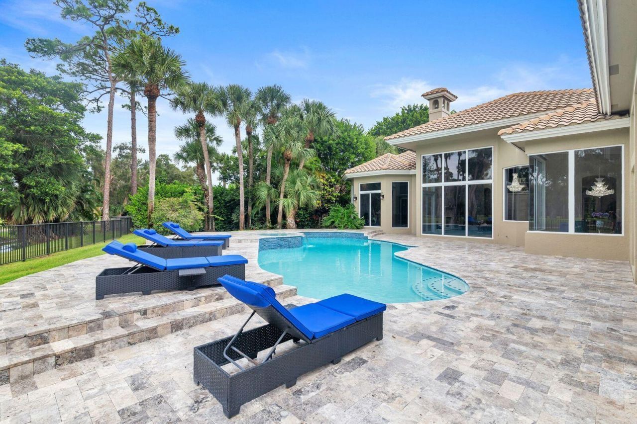 1543 Breakers West Boulevard, West Palm Beach, FL 33411 Photo