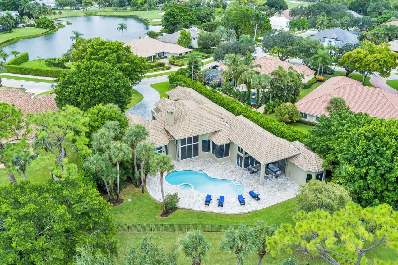 1543 Breakers West Boulevard, West Palm Beach, FL 33411 Photo