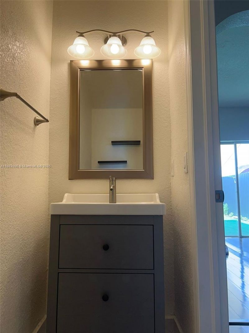 17018 SW 138th Ct, Miami, FL 33177 Photo