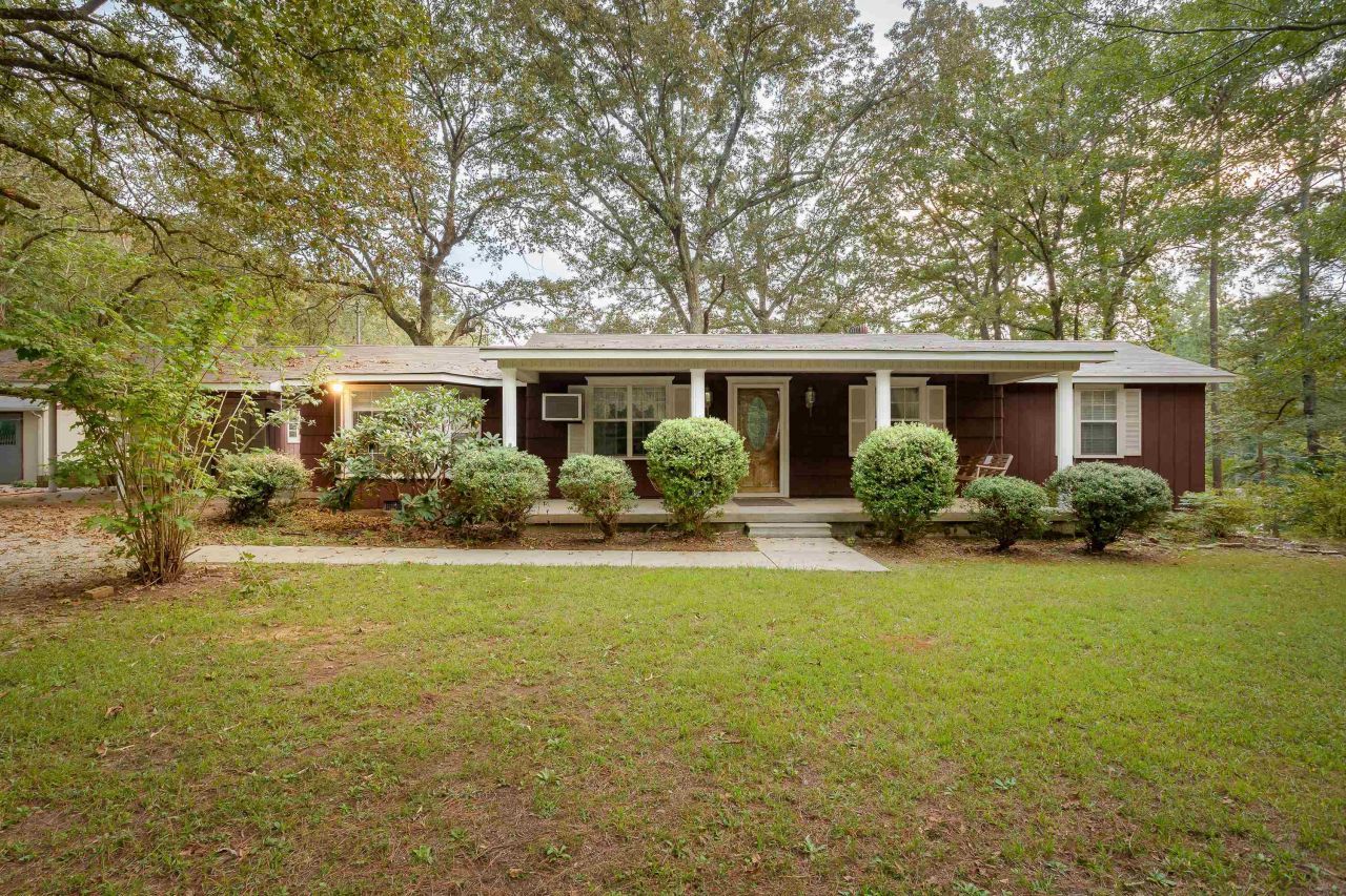 1640 Co Rd 222, Florence, AL 35630 Main Photo