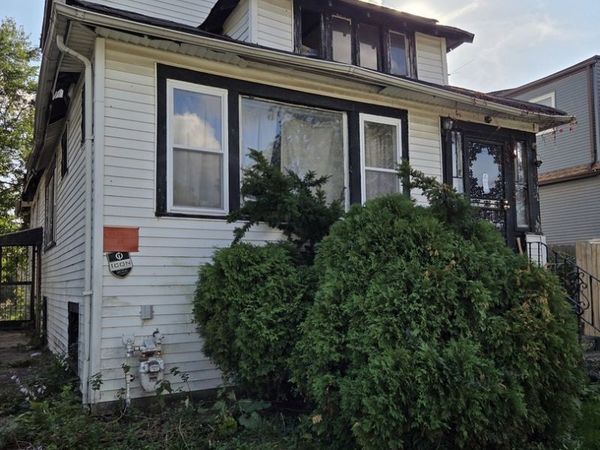 1745 W Steuben Street, Chicago, IL 60643