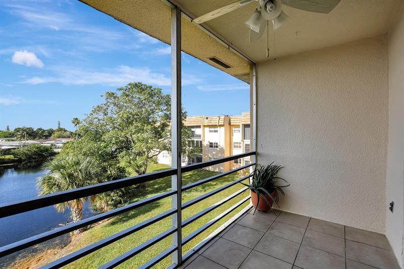 8225 Sunrise Lakes Boulevard, Unit 303, Sunrise, FL 33322 Photo