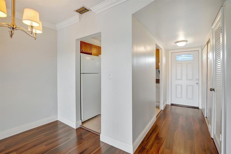 8225 Sunrise Lakes Boulevard, Unit 303, Sunrise, FL 33322 Photo