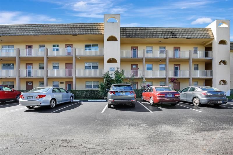 8225 Sunrise Lakes Boulevard, Unit 303, Sunrise, FL 33322 Photo