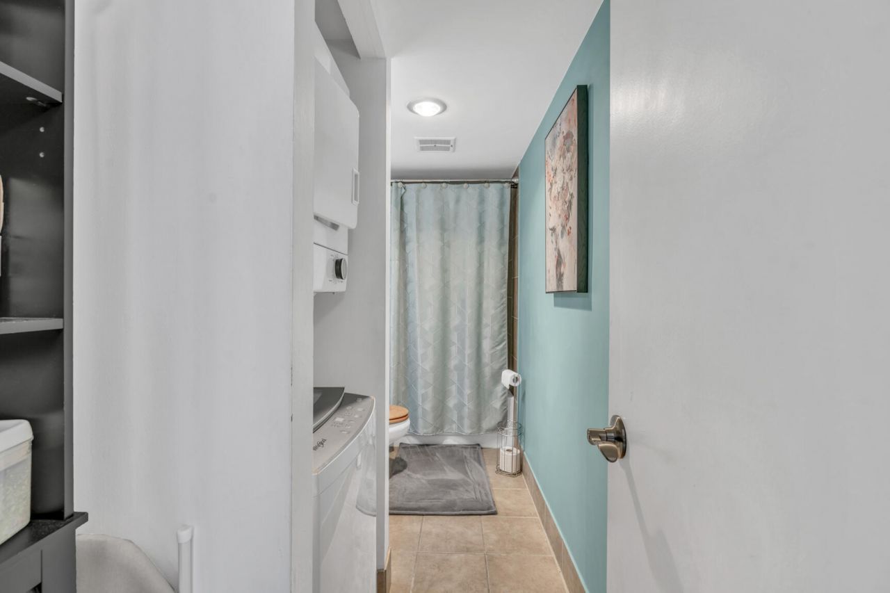 4166 Inverrary Drive, Unit 304, Lauderhill, FL 33319 Photo