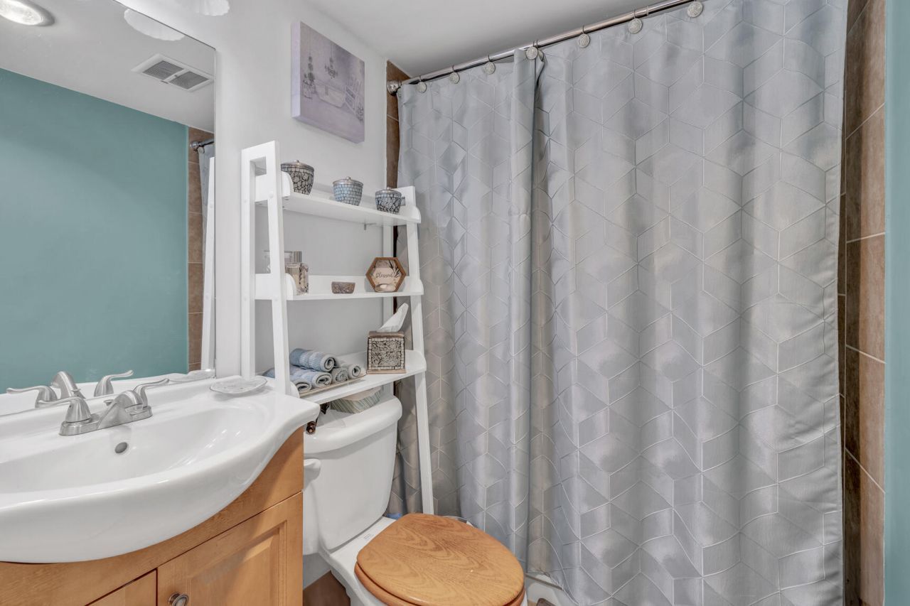 4166 Inverrary Drive, Unit 304, Lauderhill, FL 33319 Photo