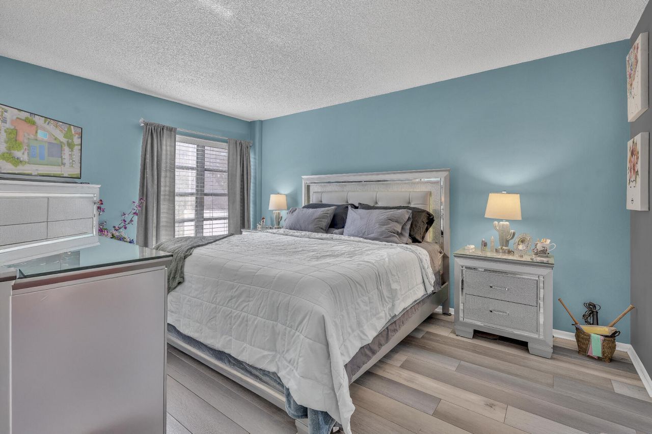 4166 Inverrary Drive, Unit 304, Lauderhill, FL 33319 Photo