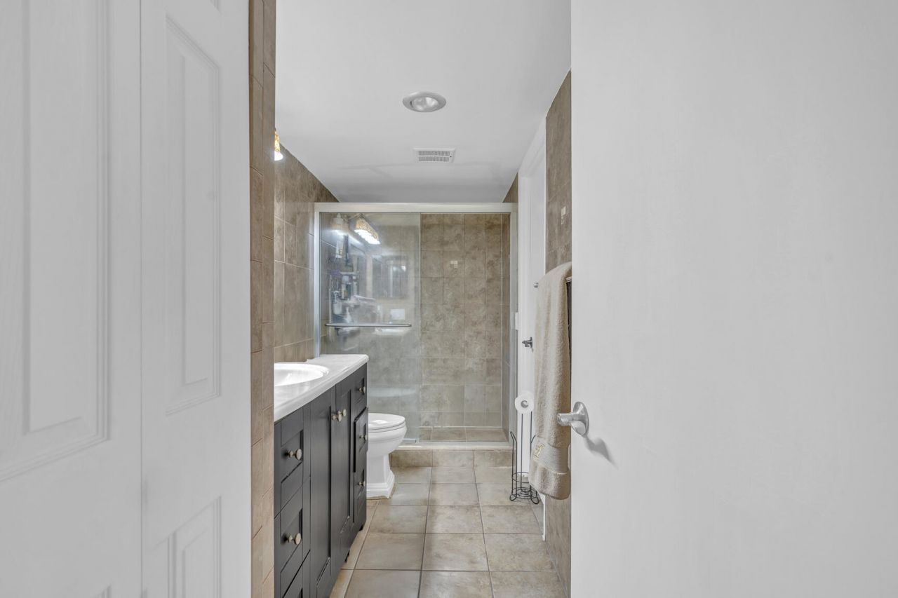 4166 Inverrary Drive, Unit 304, Lauderhill, FL 33319 Photo