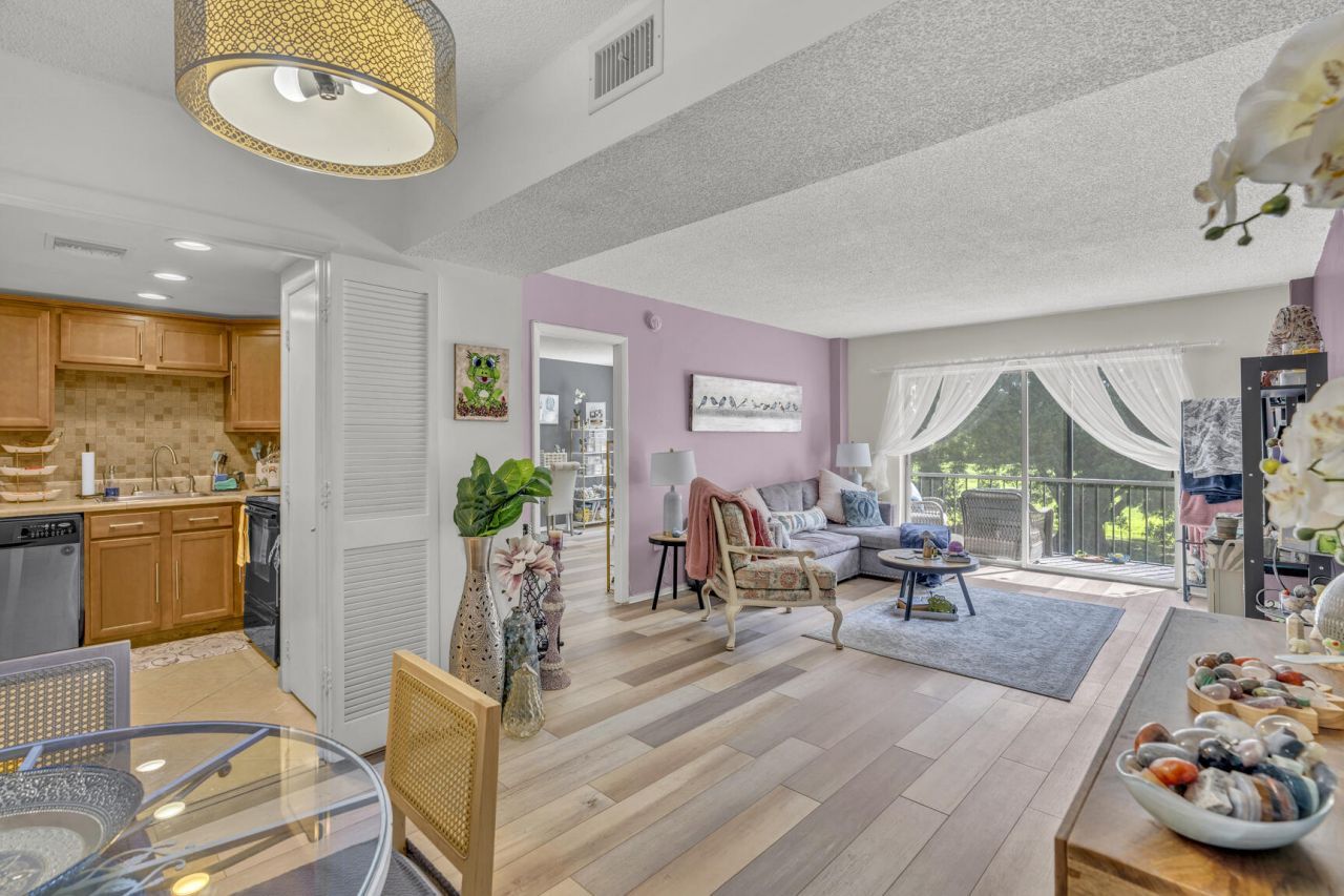 4166 Inverrary Drive, Unit 304, Lauderhill, FL 33319 Photo