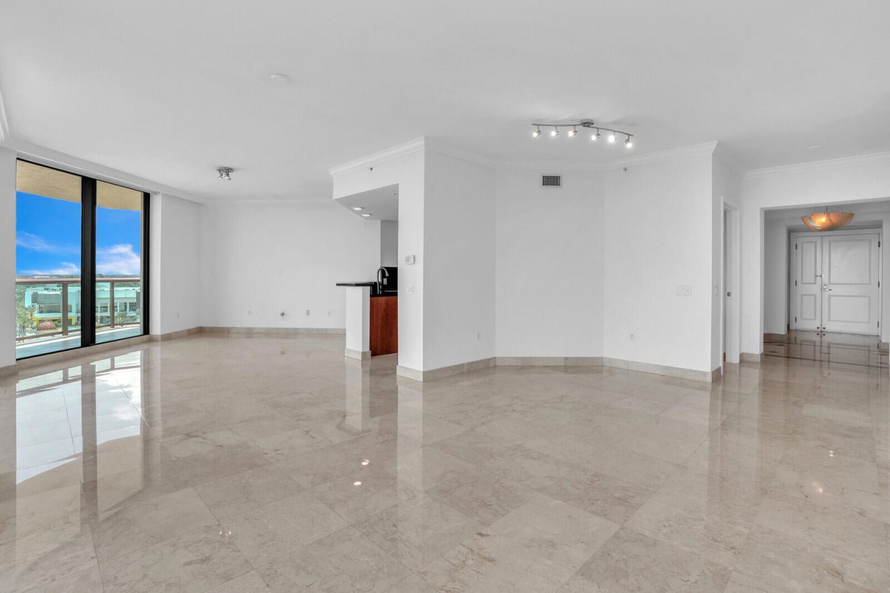 3630 Gardens 901c Parkway, Unit 901c, Palm Beach Gardens, FL 33410 Photo