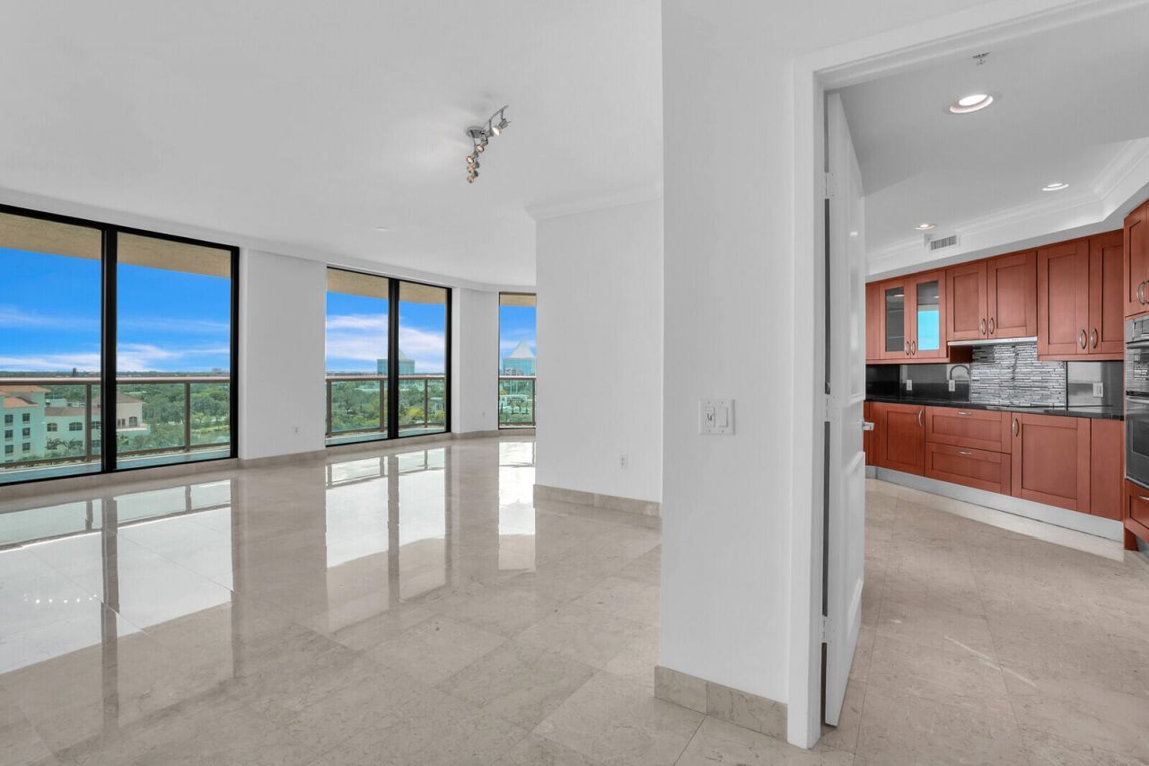 3630 Gardens 901c Parkway, Unit 901c, Palm Beach Gardens, FL 33410 Photo