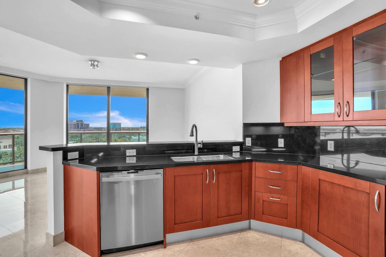 3630 Gardens 901c Parkway, Unit 901c, Palm Beach Gardens, FL 33410 Photo