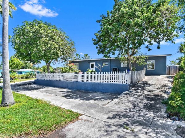 1032 W Jennings Street, Lantana, FL 33462