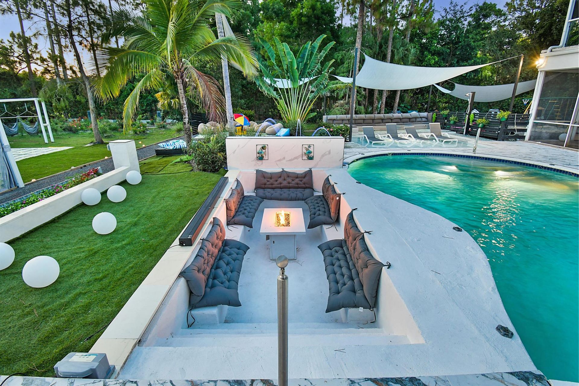 377 Squire Drive, Wellington, FL 33414 Photo