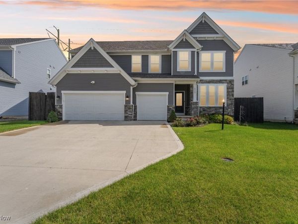 8809 Leatherleaf Drive, Columbia Station, OH 44028