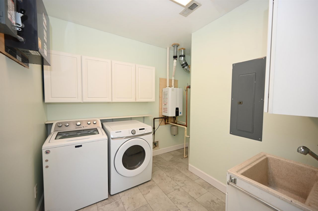 2600 Broome Terrace Photo 27