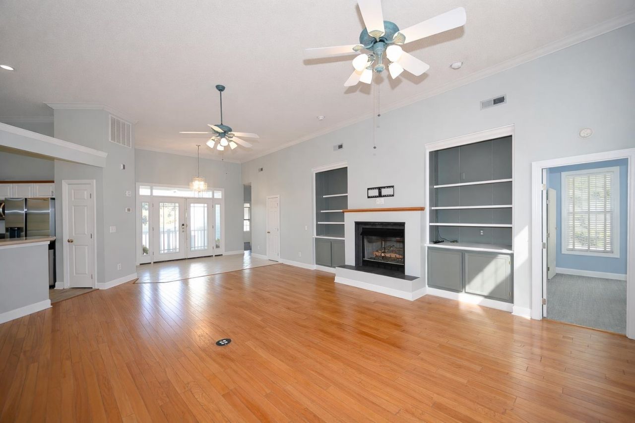 2600 Broome Terrace Photo 6