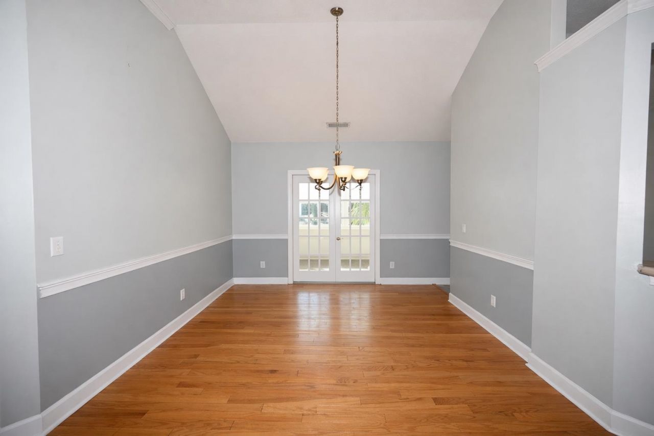 2600 Broome Terrace Photo 8