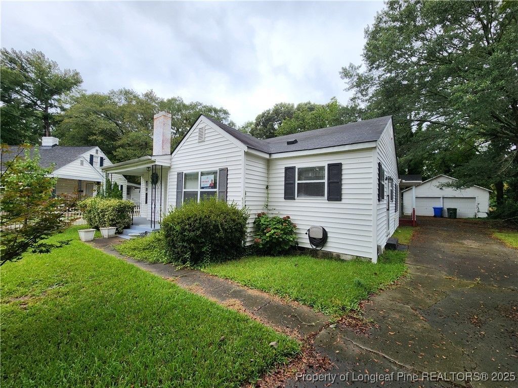 140 W Circle Court, Fayetteville, NC 28301 Main Photo