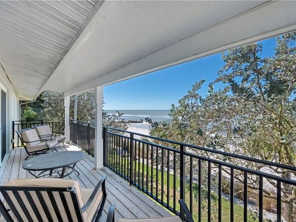1065 Gulf Shore BLVD N, Unit 201, NAPLES, FL 34102