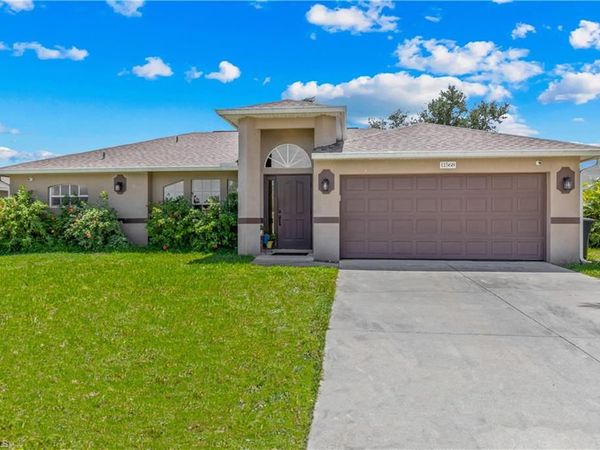 11568 Forest Mere DR , BONITA SPRINGS, FL 34135