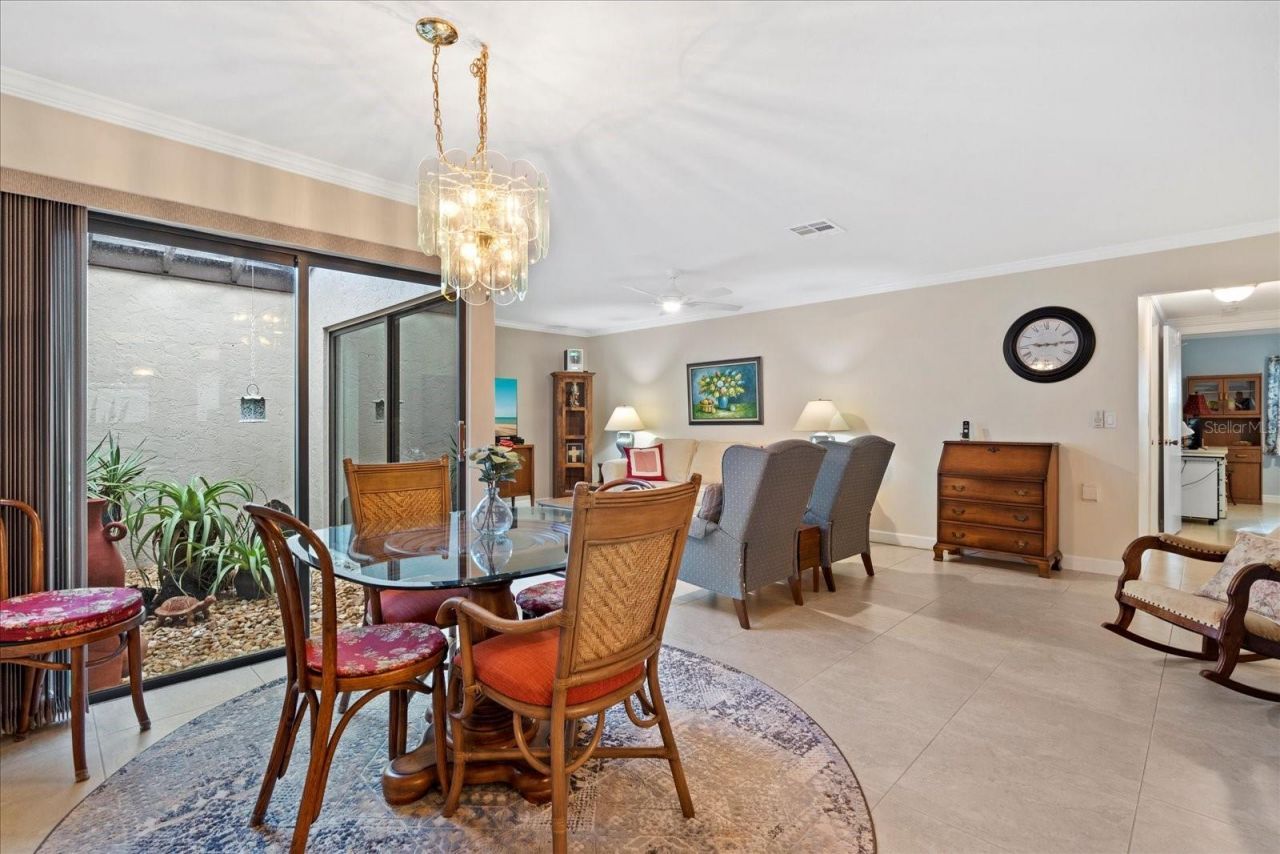 3953 Glen Oaks Manor Drive, Sarasota, FL 34232 Photo