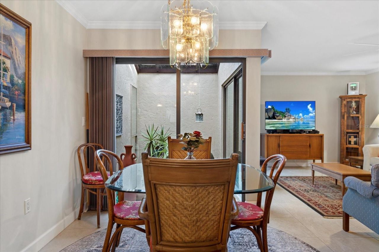 3953 Glen Oaks Manor Drive, Sarasota, FL 34232 Photo