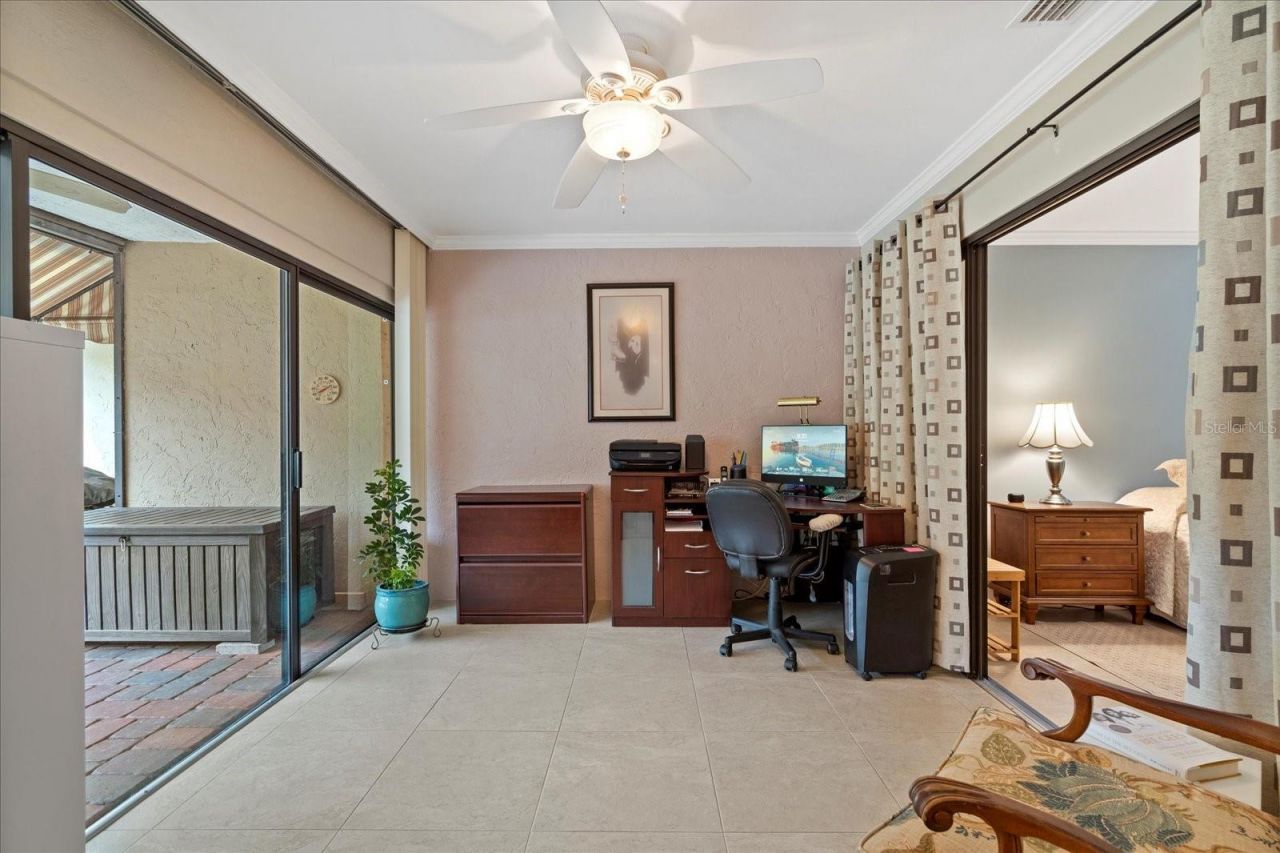 3953 Glen Oaks Manor Drive, Sarasota, FL 34232 Photo