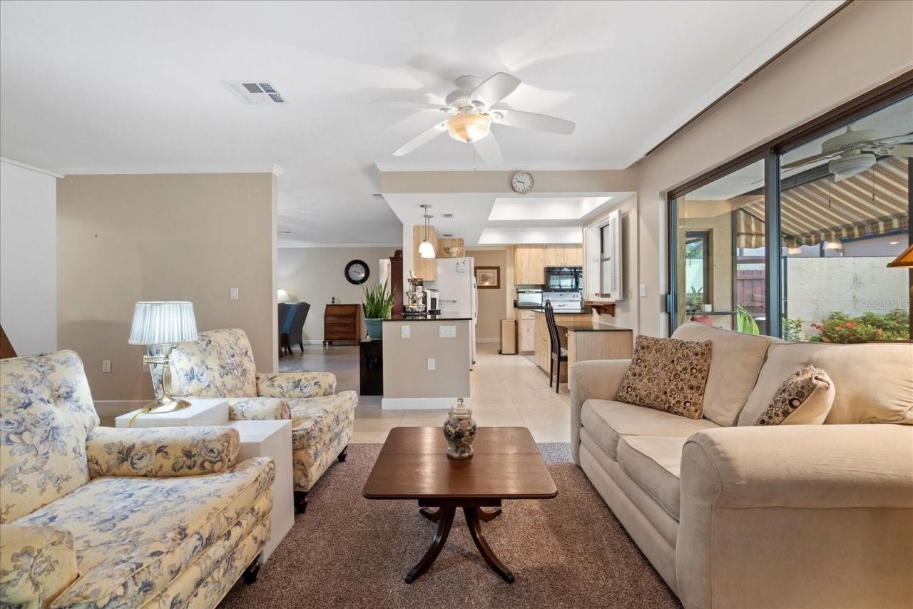 3953 Glen Oaks Manor Drive, Sarasota, FL 34232 Photo