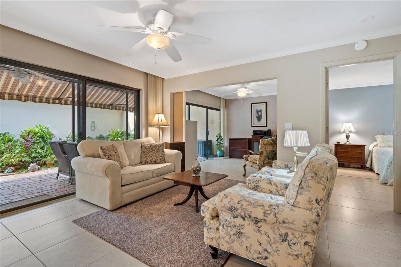 3953 Glen Oaks Manor Drive, Sarasota, FL 34232 Photo