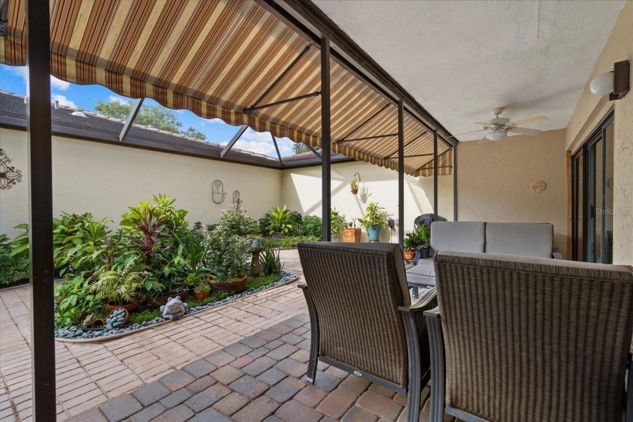 3953 Glen Oaks Manor Drive, Sarasota, FL 34232 Photo