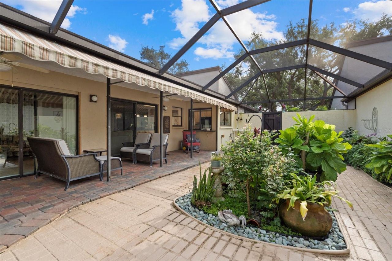 3953 Glen Oaks Manor Drive, Sarasota, FL 34232 Photo