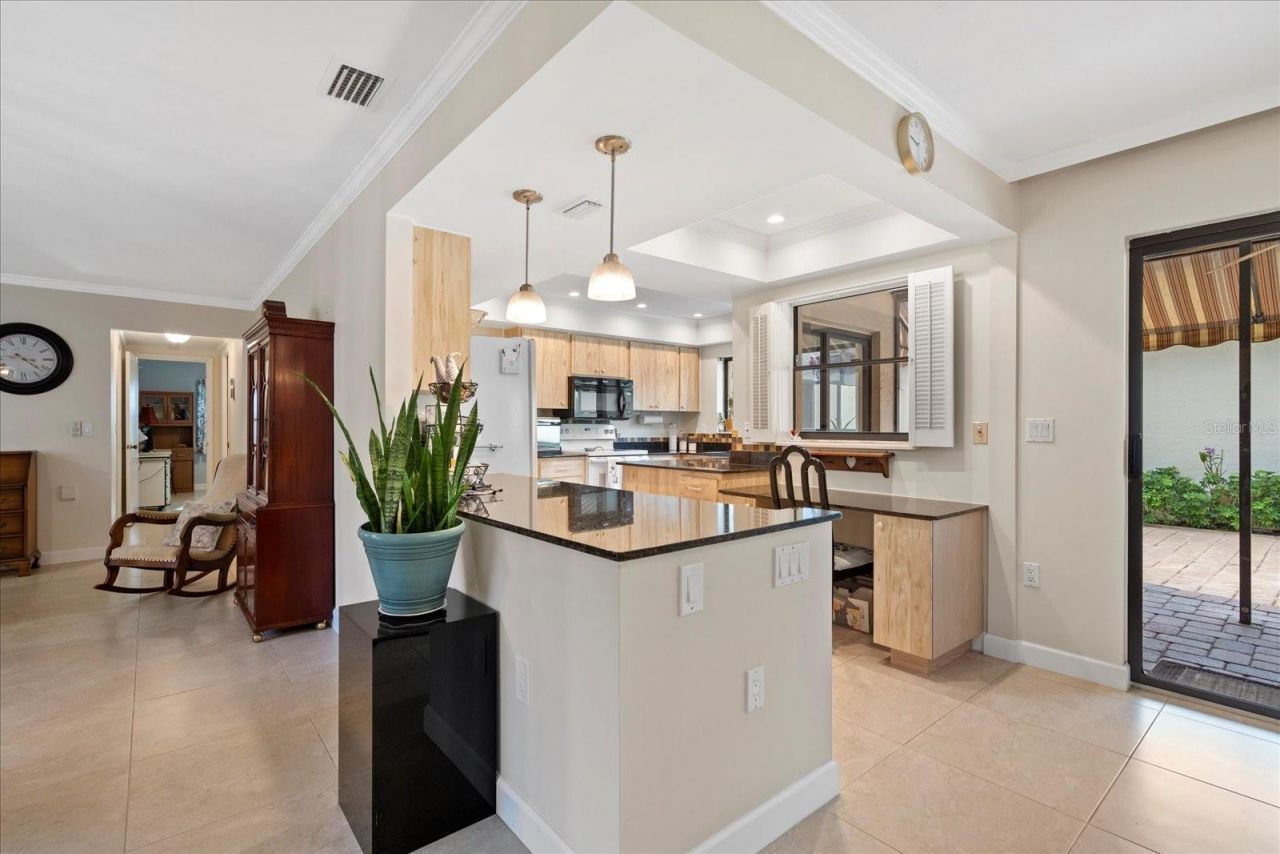 3953 Glen Oaks Manor Drive, Sarasota, FL 34232 Photo