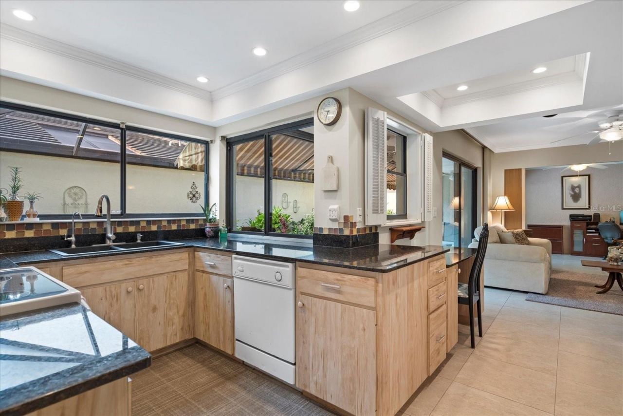 3953 Glen Oaks Manor Drive, Sarasota, FL 34232 Photo