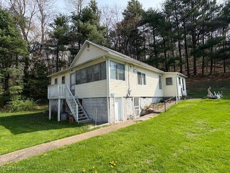 71 Twp Rd 1075, Bergholz, OH 43908 Photo 2