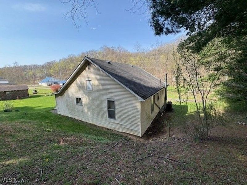 71 Twp Rd 1075, Bergholz, OH 43908 Photo 4