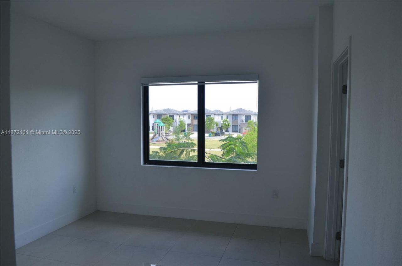 1155 NW 2nd Ter, Florida City, FL 33034 Photo