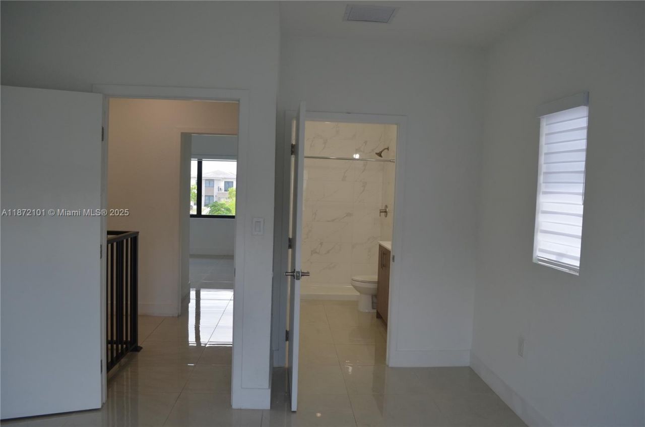 1155 NW 2nd Ter, Florida City, FL 33034 Photo